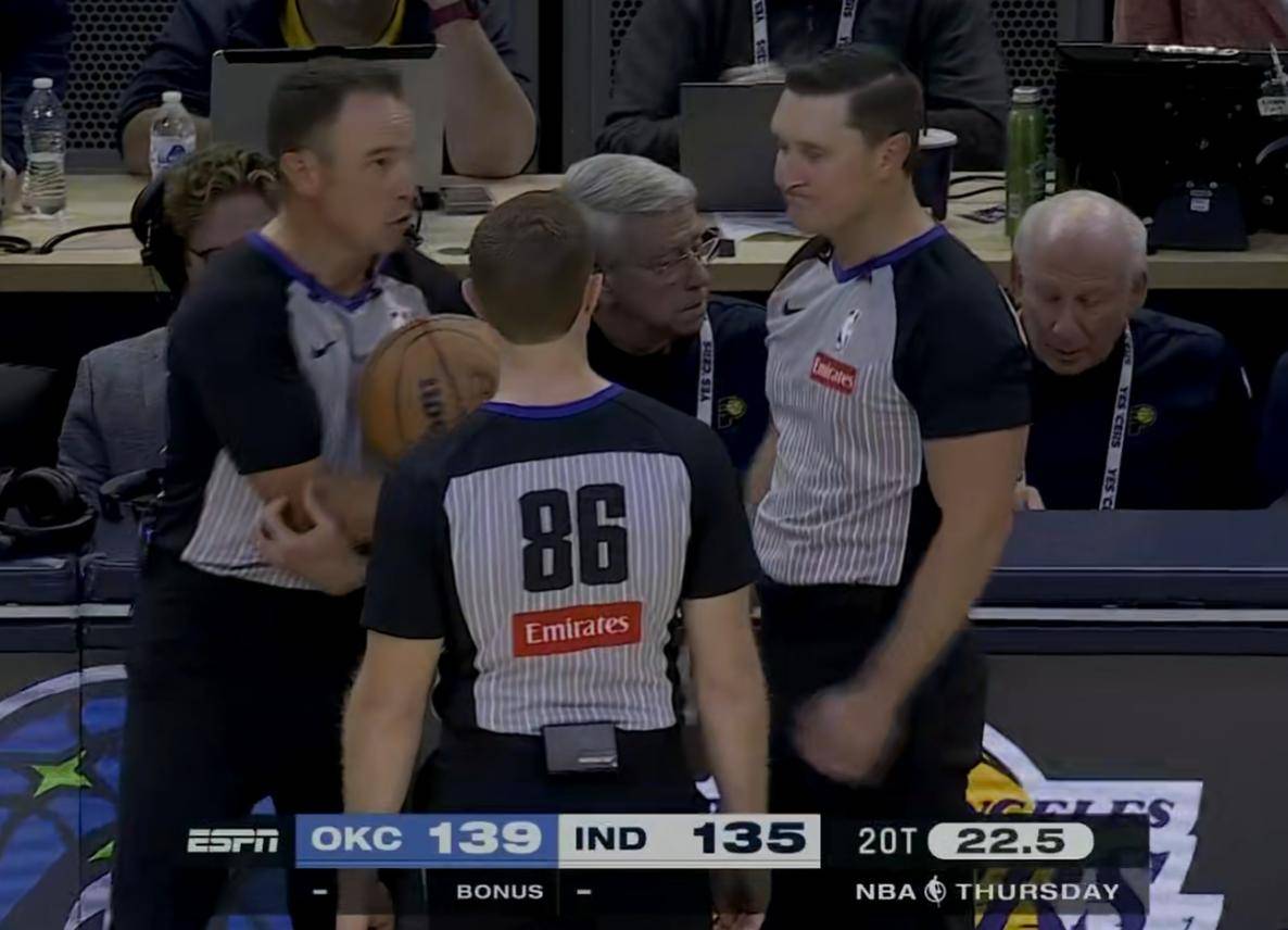 ag体育官网注册-赛地聚焦：NBA常规赛今夜热度飙升，印第安纳步行者调整名单，压力陡增，球探报告显示潜力